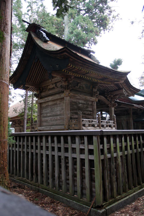 若一王子神社本殿