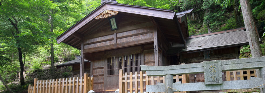 衣更著神社