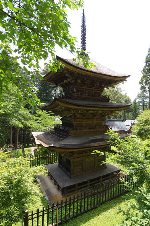 新海三社神社