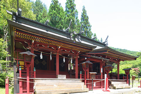 新海三社神社