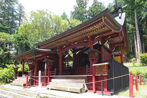 新海三社神社