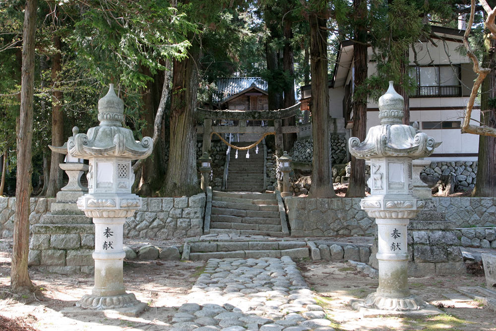 春日神社：阿智村