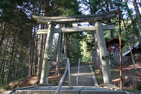 鉾持神社