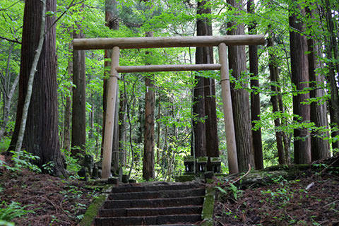 戸隠神社宝光社