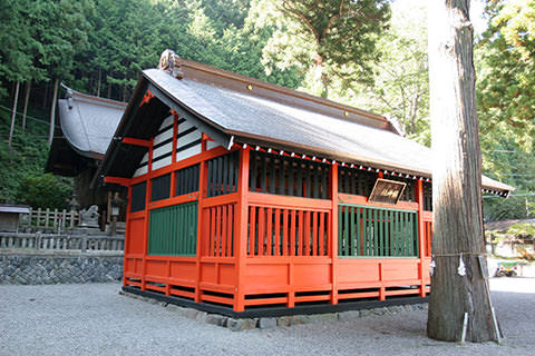 鎮神社
