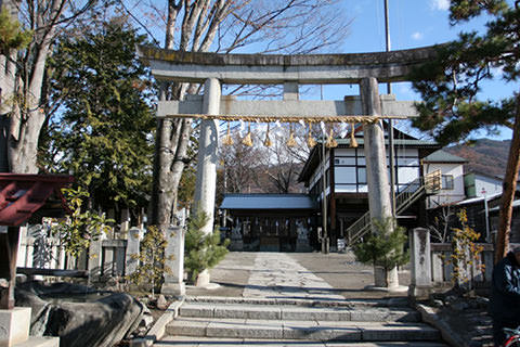 八剣神社