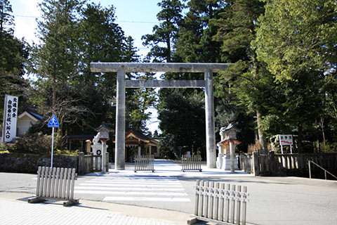 白山比咩神社