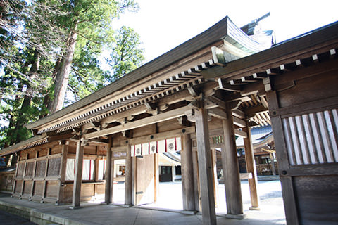 白山比咩神社