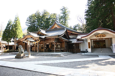 白山比咩神社