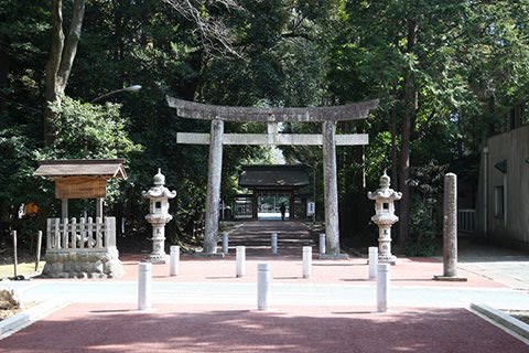 砥鹿神社