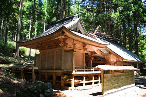 浪合神社