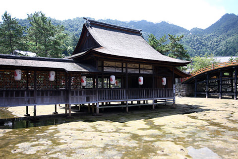 厳島神社