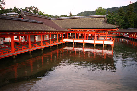 厳島神社