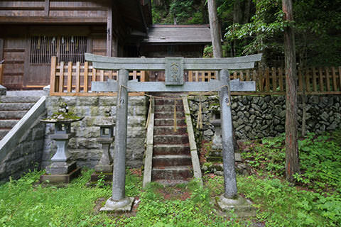 衣更著神社