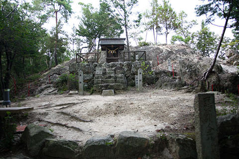 石上布都魂神社