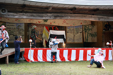 千国諏訪神社のささらすり