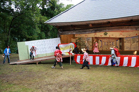 千国諏訪神社のささらすり