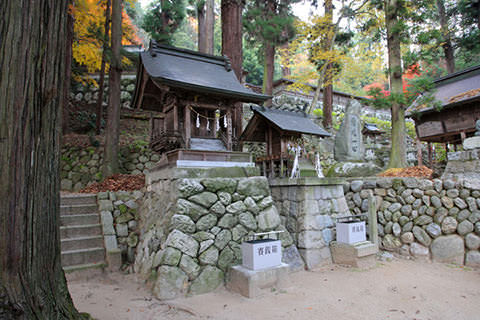 鳩ヶ嶺八幡宮