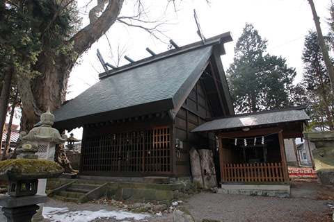 御射山神戸八幡社