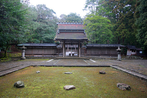 若狭彦神社