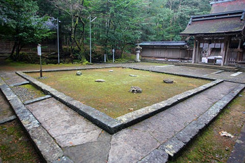 若狭彦神社