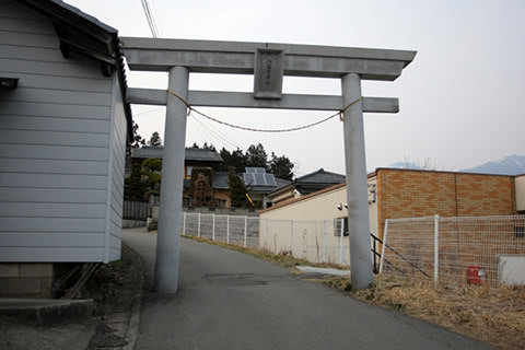 八満弓神社