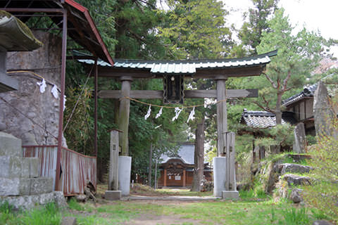 弥美登里神社