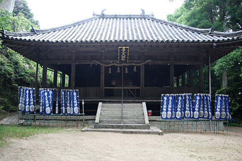 岩上神社