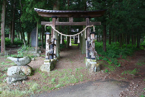 八幡宮鞠子社合殿