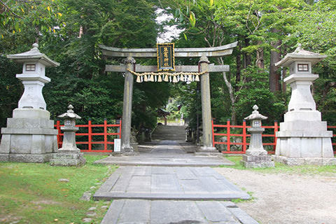 鹽竈神社