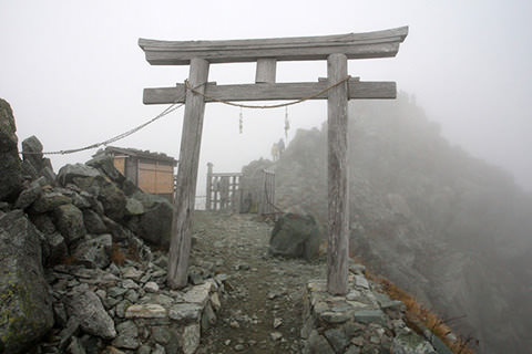 雄山神社