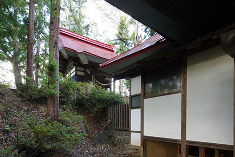 普光峻徳神社白山社