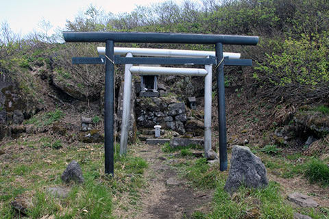 飯縄山頂奥社